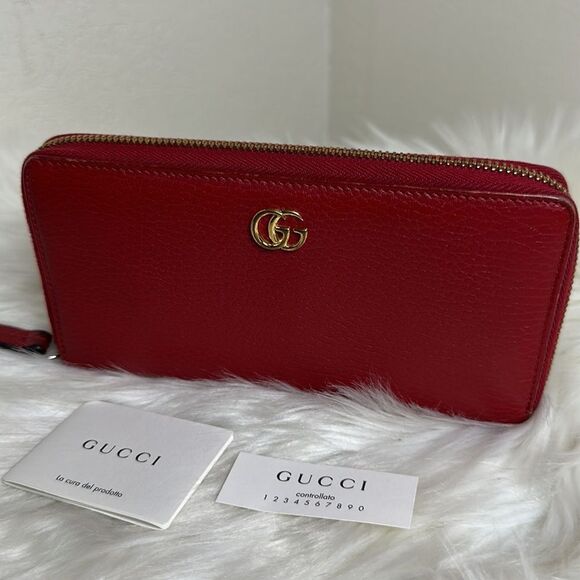 💯Authentic Gucci GG Long Zipped Around Wallet 🍀 - Picture 14 of 15